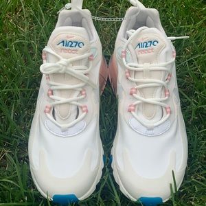 Women’s Size 10 Nike AirMax 270 - American Modern